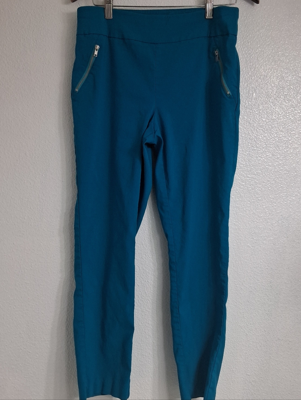 Studio 253 Women's Sky Blue Pull On Pants      Size M